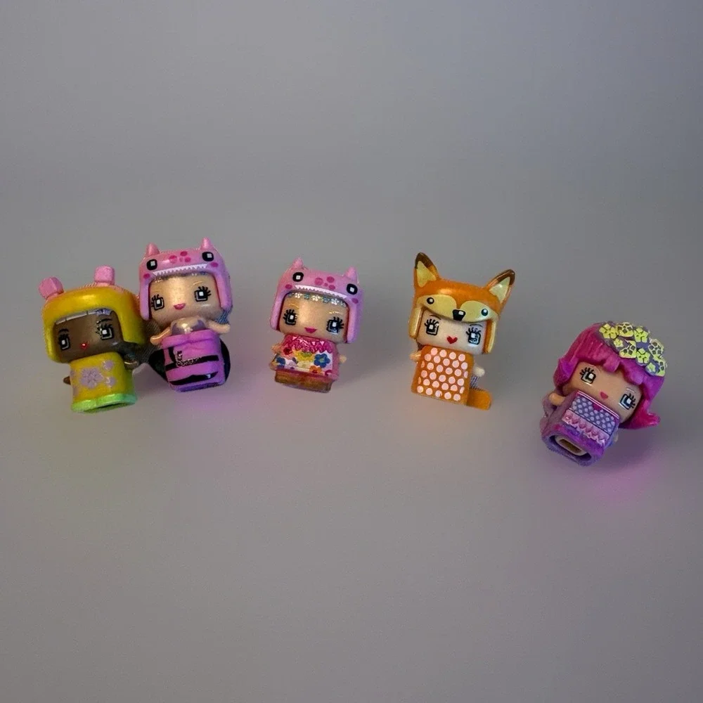 Moose Toys Capsule Chix Mini Doll Figures Lot of 5 Multicolor Collectible Girls